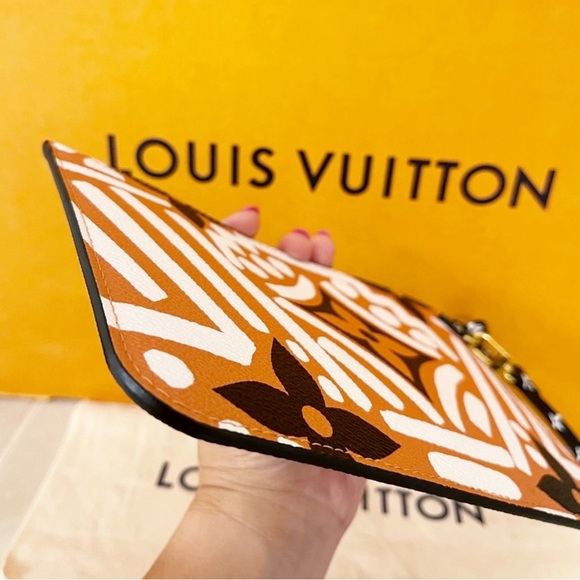 Authentic Louis Vuitton Limited Edition Caramel & Black Pochette Clutch Bag - Picture 8 of 12